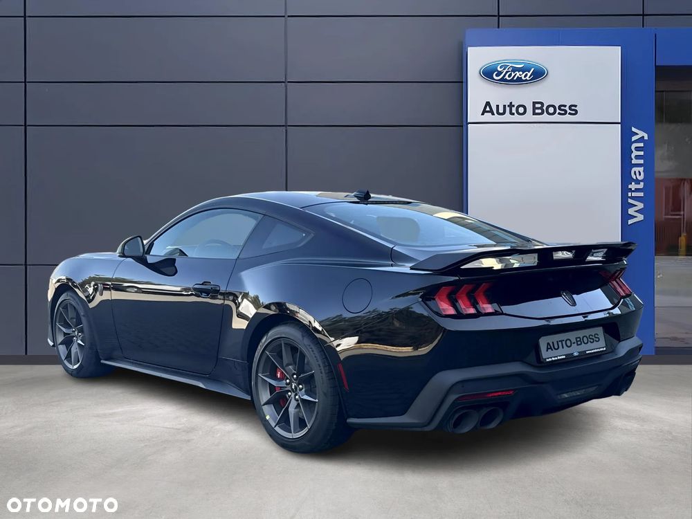 Ford Mustang - 3