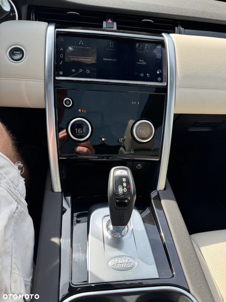 Land Rover Discovery Sport - 19