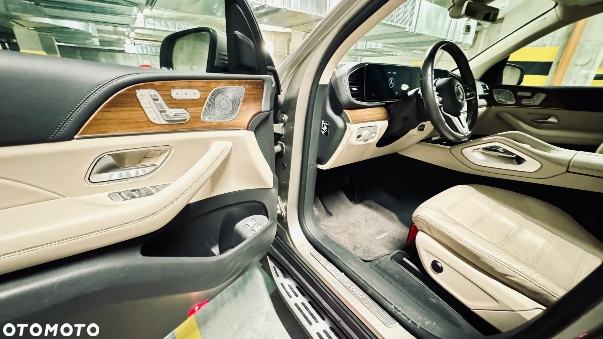 Mercedes-Benz GLE 300 d 4-Matic - 9