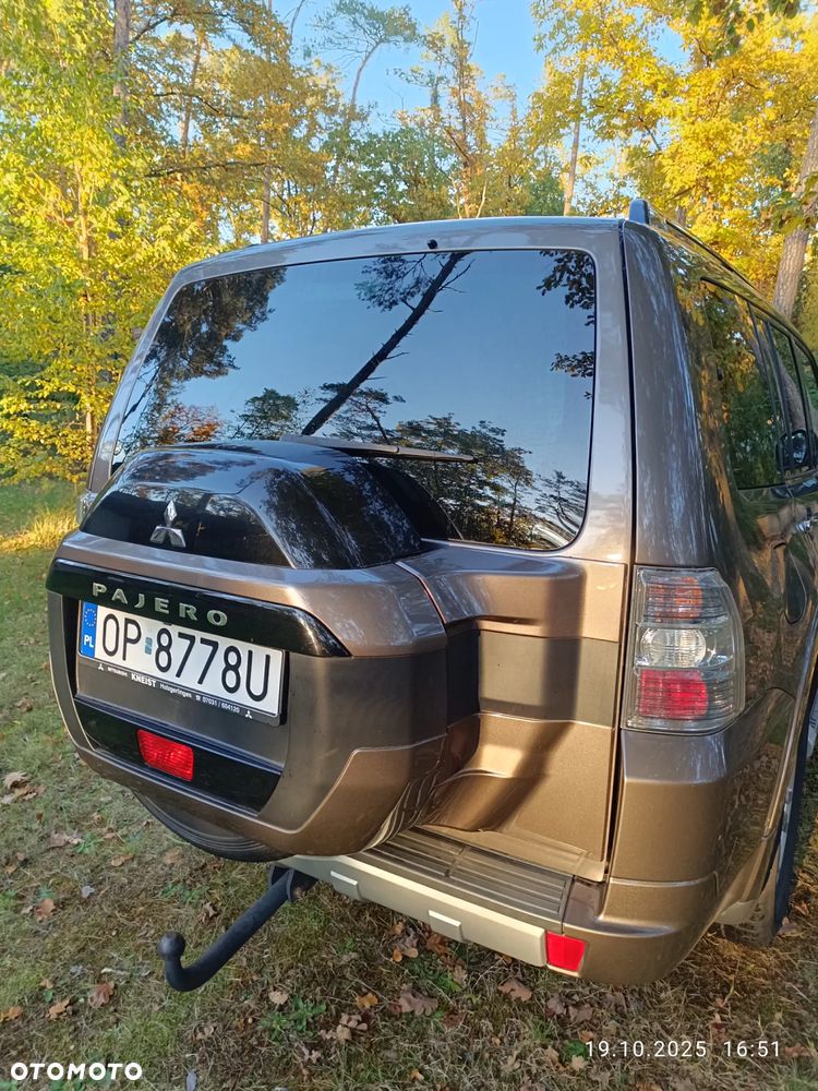 Mitsubishi Pajero - 9