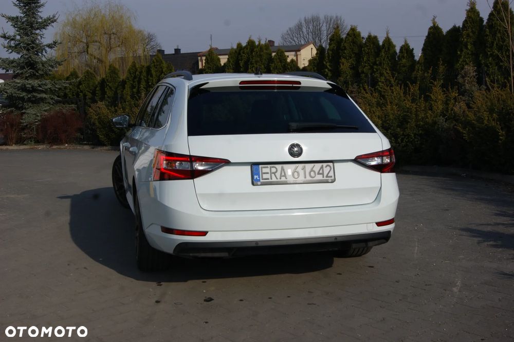 Skoda Superb 2.0 TDI Ambition - 5