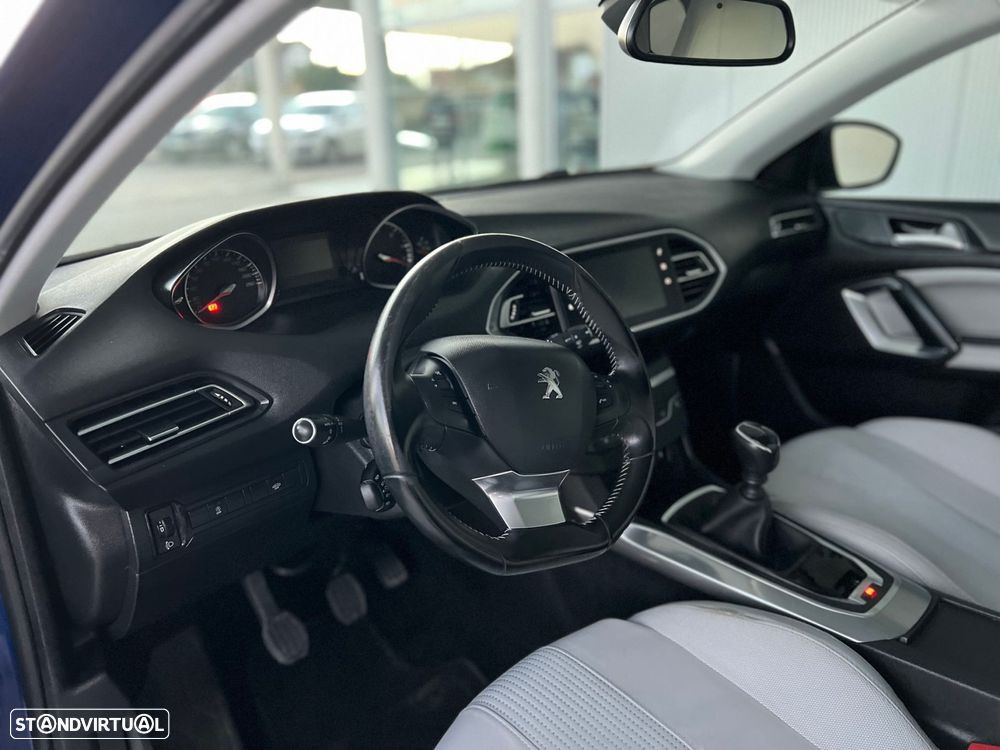 Peugeot 308 SW 1.5 BlueHDi Allure - 11