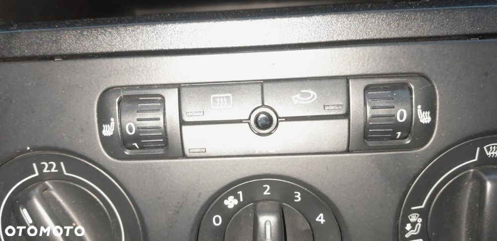 Volkswagen Golf - 18