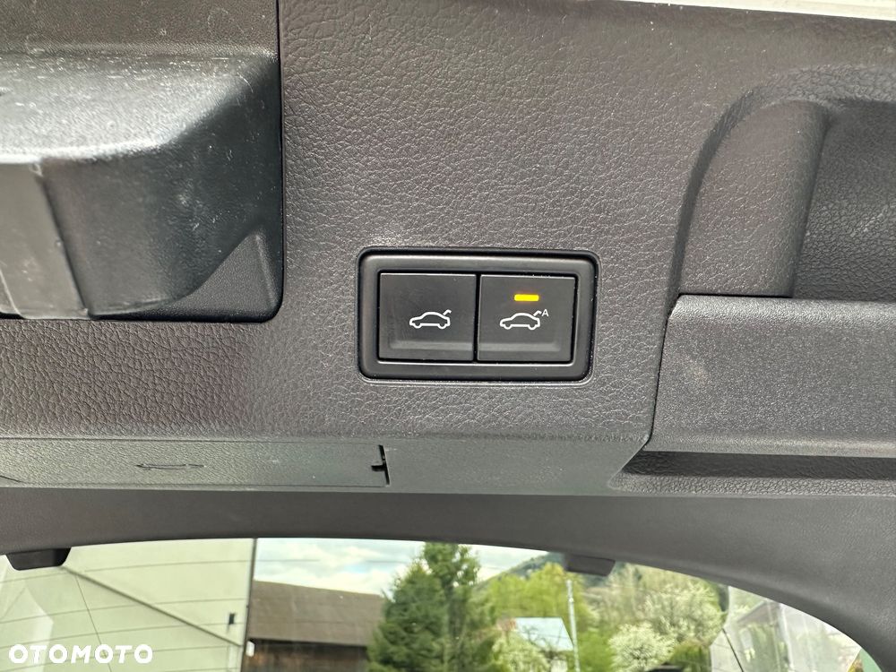 Volkswagen Arteon 2.0 TDI SCR Elegance DSG - 18