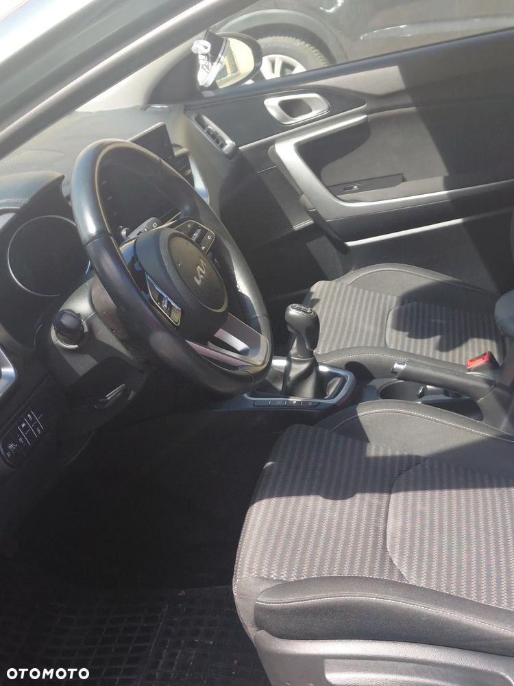 Kia Ceed - 1