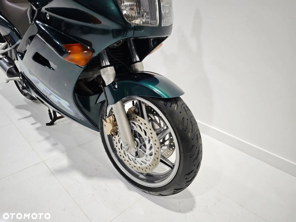Honda VFR - 7