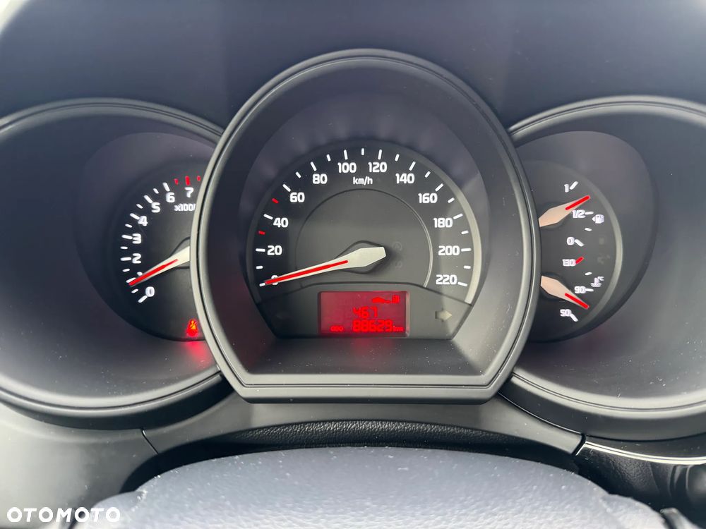 Kia Rio 1.2 Attract - 27