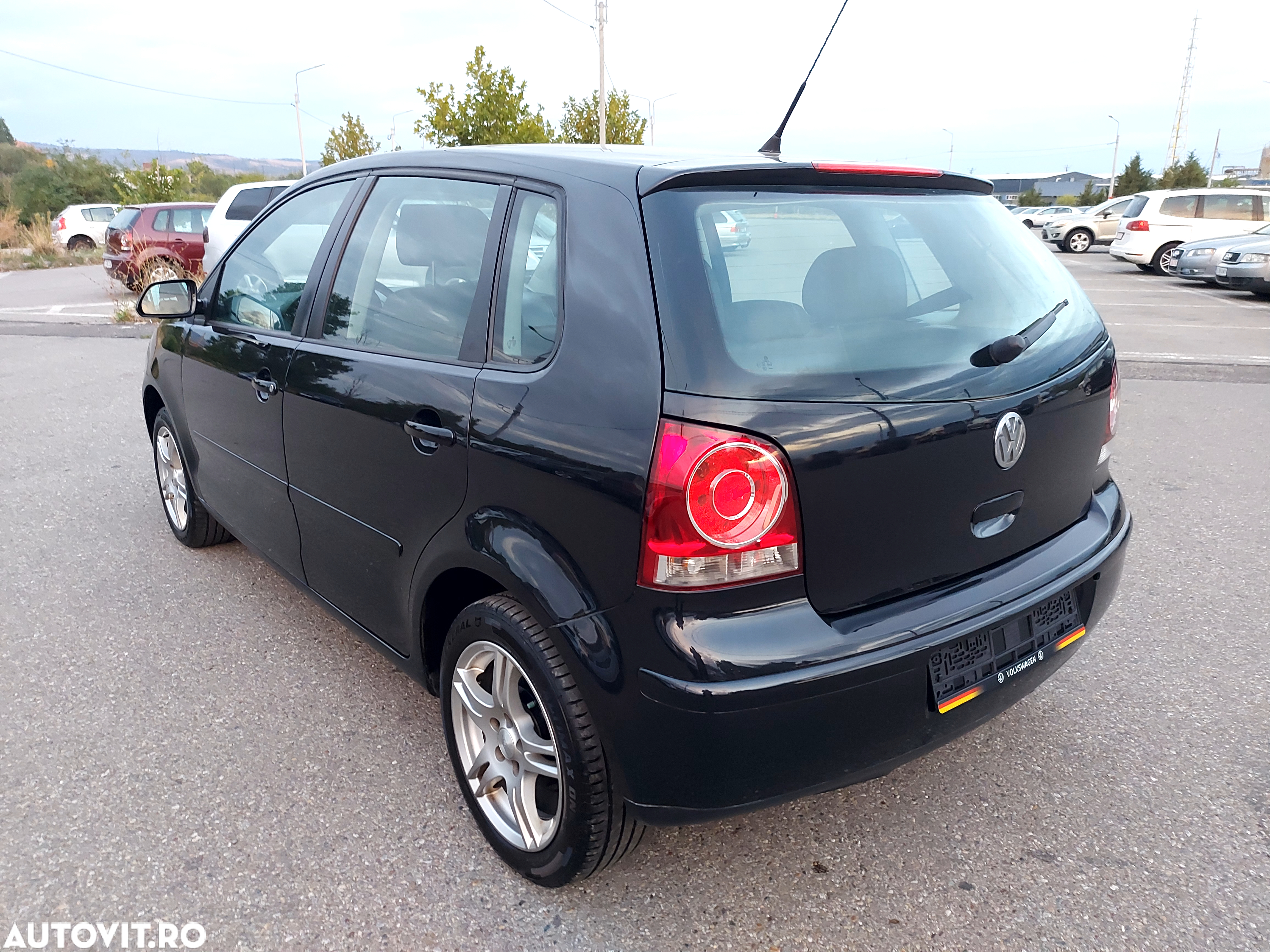 Volkswagen Polo - 9