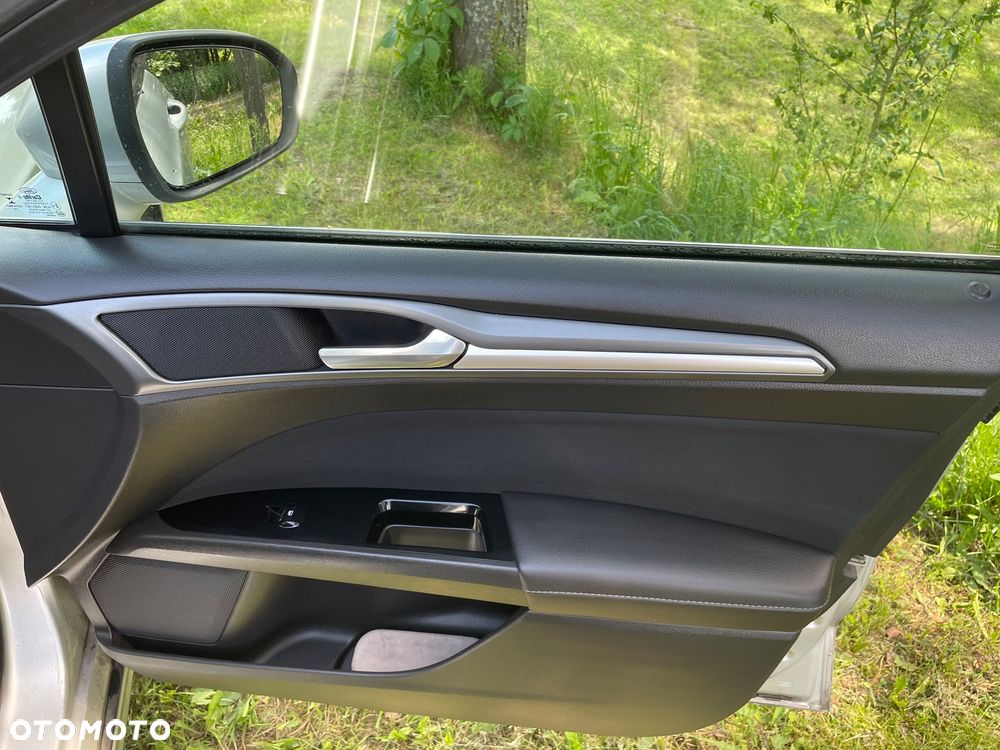 Ford Mondeo - 15