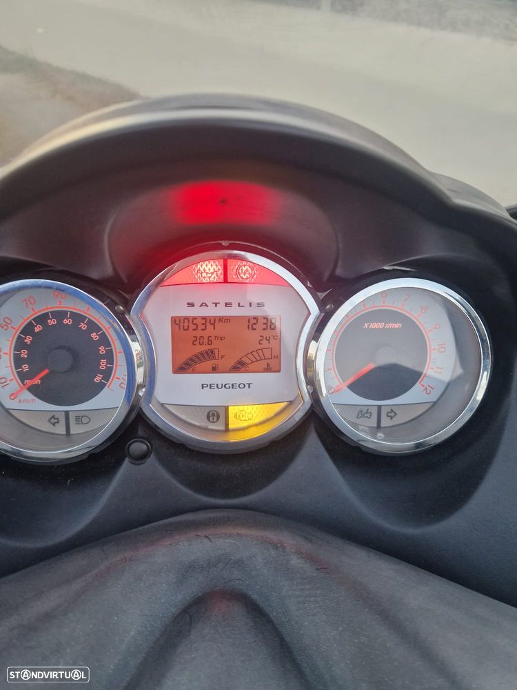 Peugeot Satelis 125  Possível Financiamento - 13