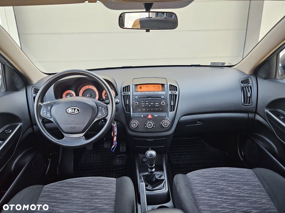 Kia Ceed 1.4 Comfort - 9