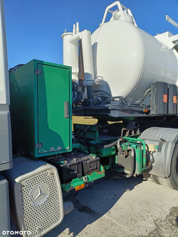Mercedes-Benz AXOR - 8
