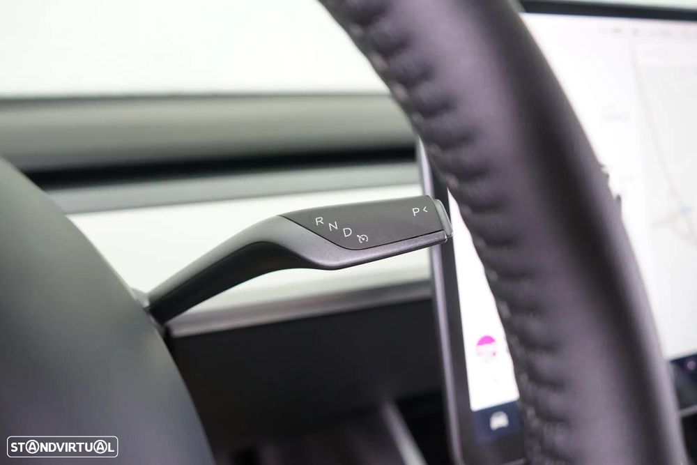 Tesla Model 3 Standard Range Plus RWD - 24