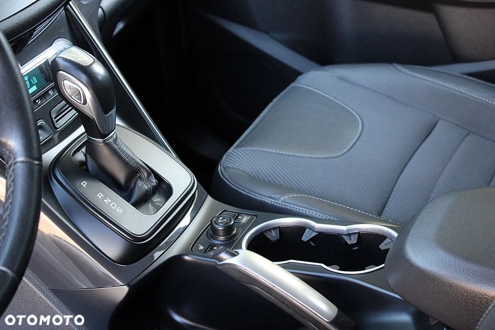 Ford Kuga - 18