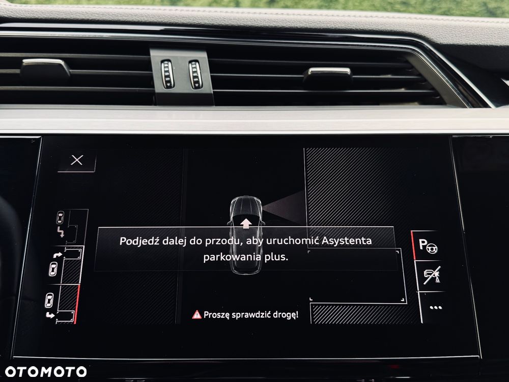 Audi Q8 e-tron 55 114kWh Quattro S Line - 37