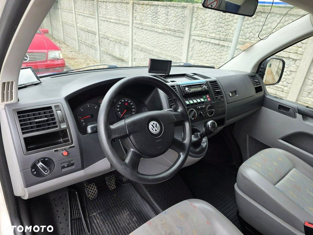 Volkswagen Transporter - 12