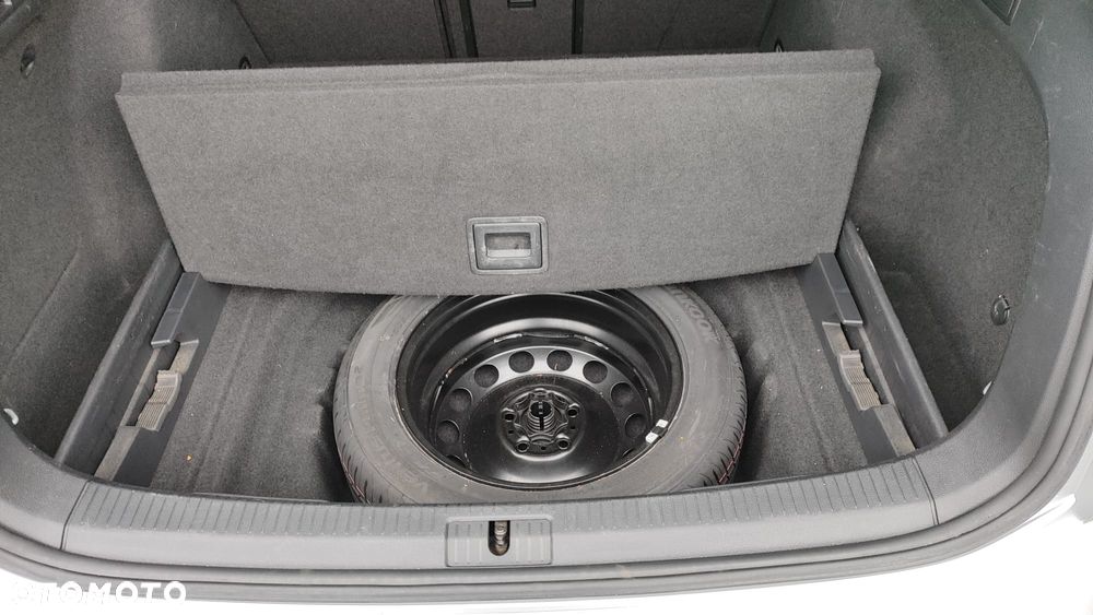 Volkswagen Golf 1.6 TDI BMT Comfortline - 12