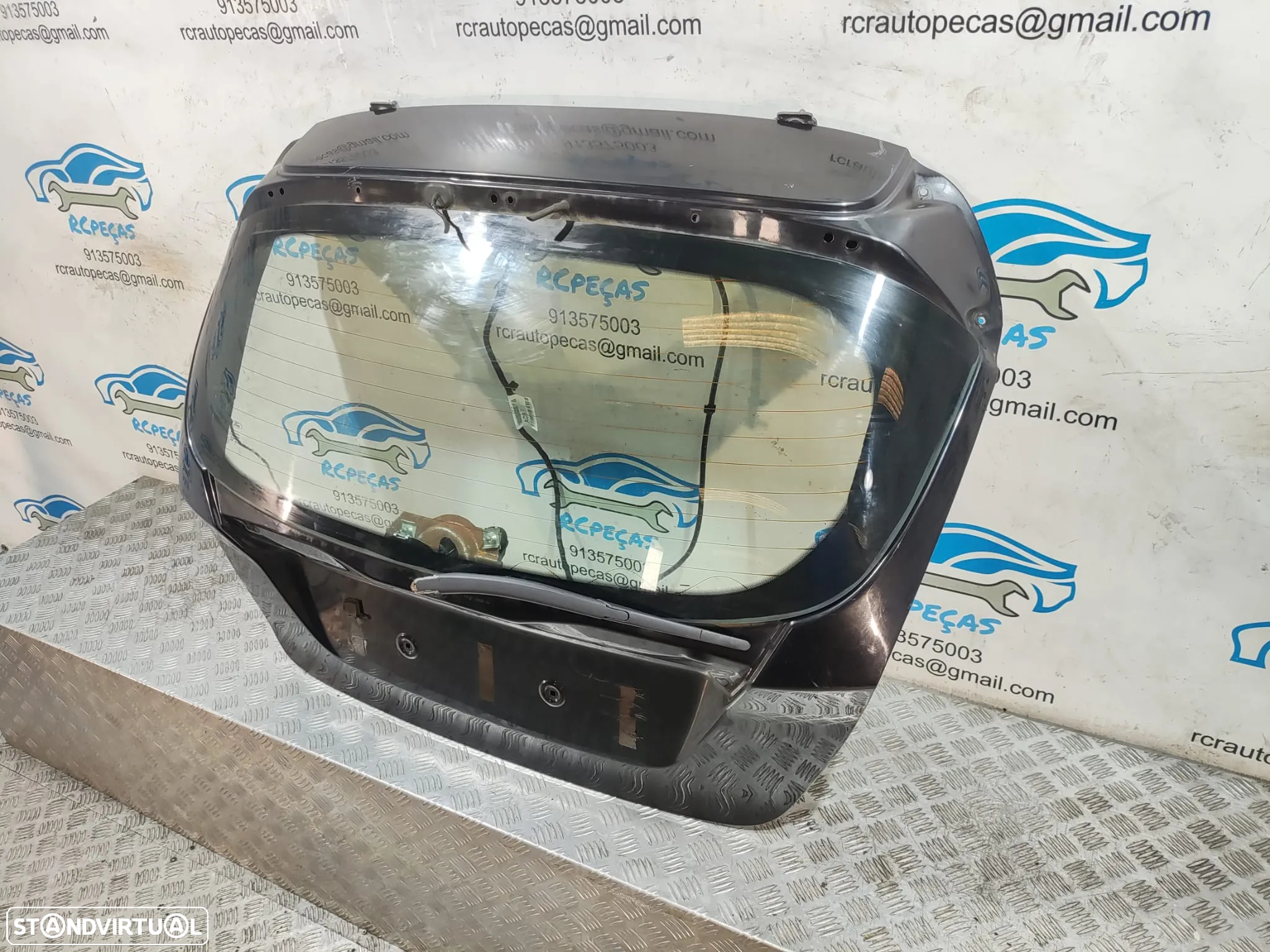 Porta / Tampa da Mala Ford Fiesta VI 6 MK6 em Preto / Preta - 6