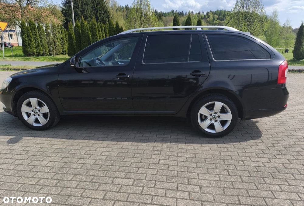 Skoda Octavia 2.0 TDI DSG Elegance - 9