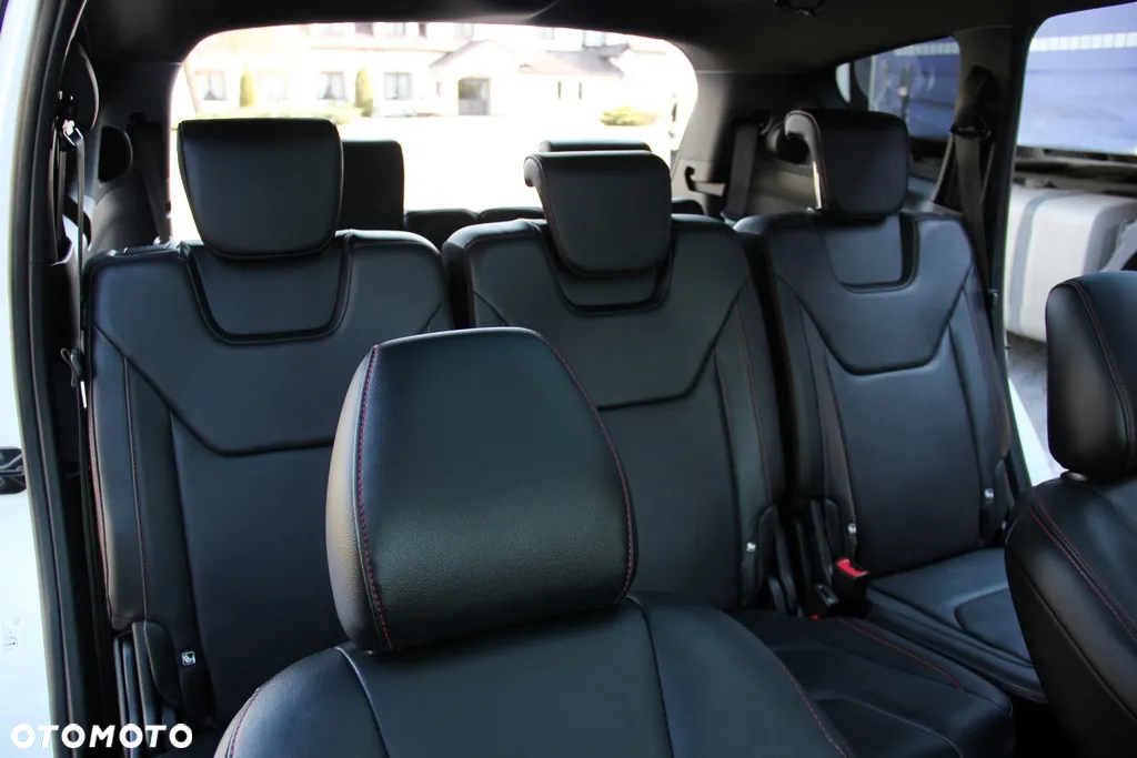 Ford S-Max 2.0 EcoBlue ST-Line - 19
