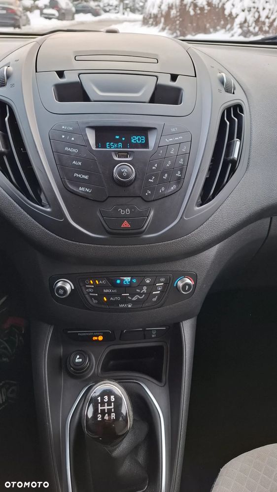 Ford Tourneo Courier 1.0 EcoBoost S&S Ambiente - 19