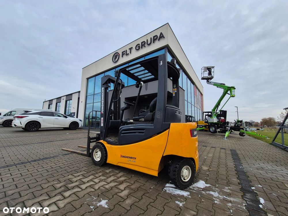Jungheinrich EFG 320 - 4