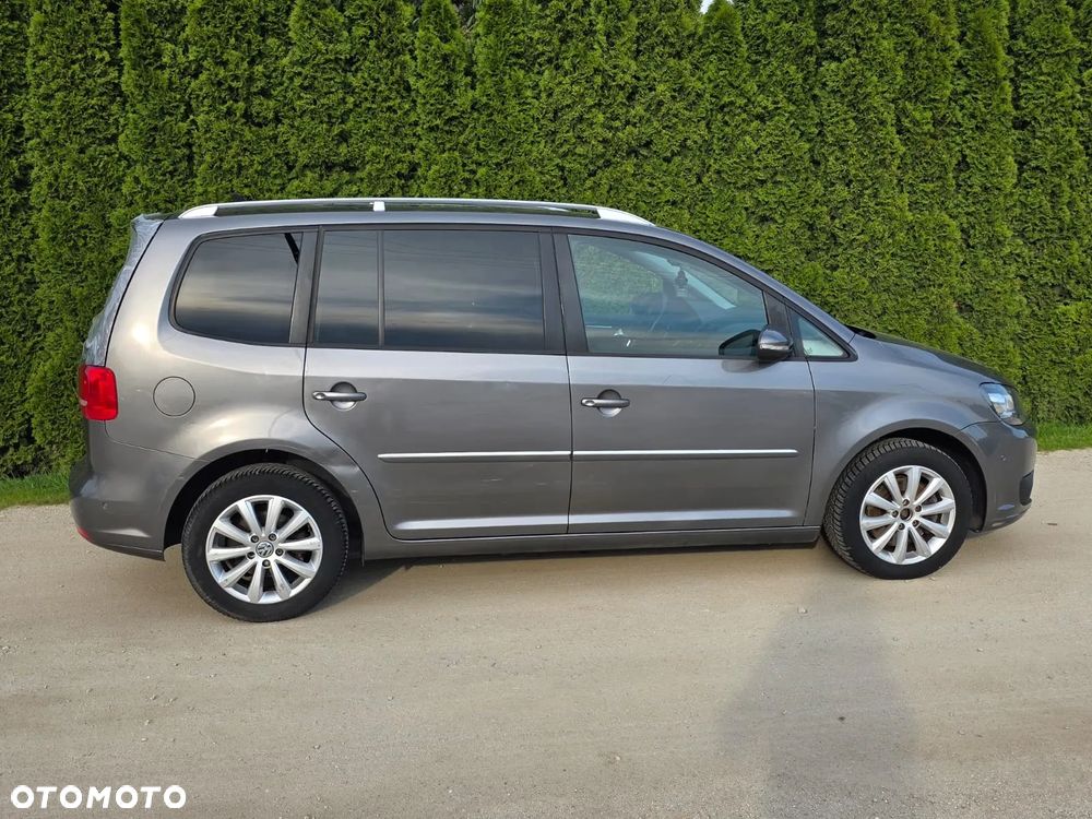 Volkswagen Touran - 3