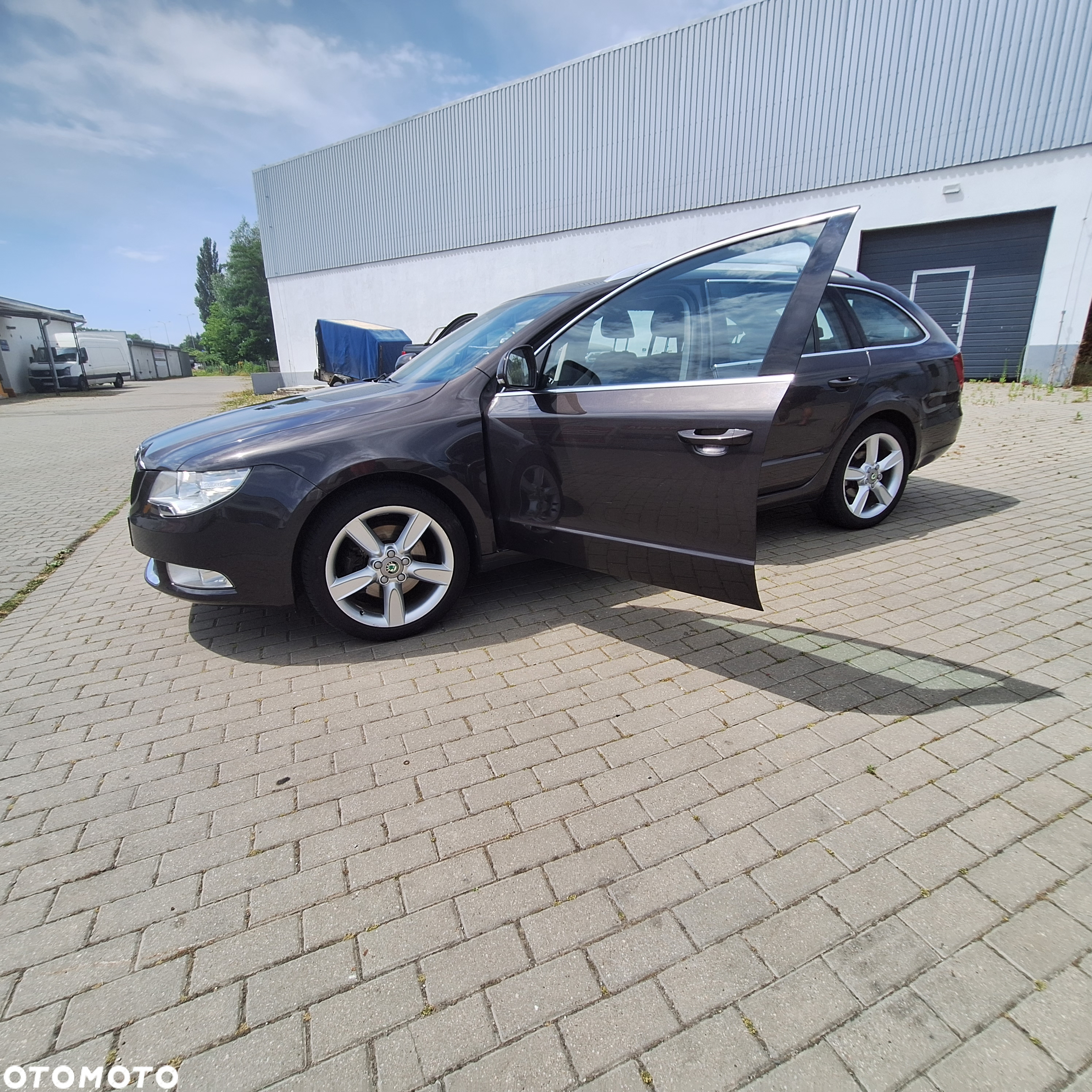 Skoda Superb - 17