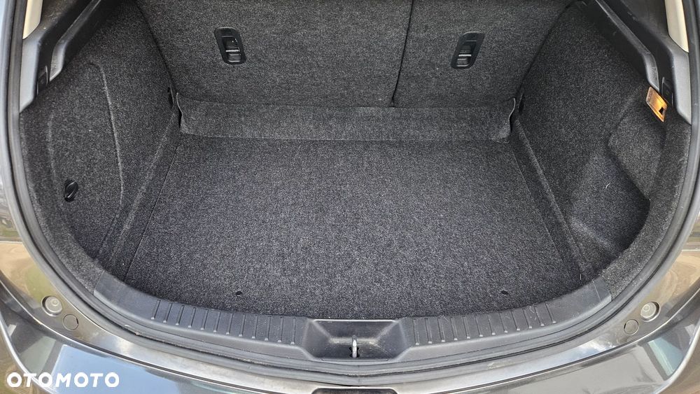 Mazda 3 1.6 Sport Active - 14