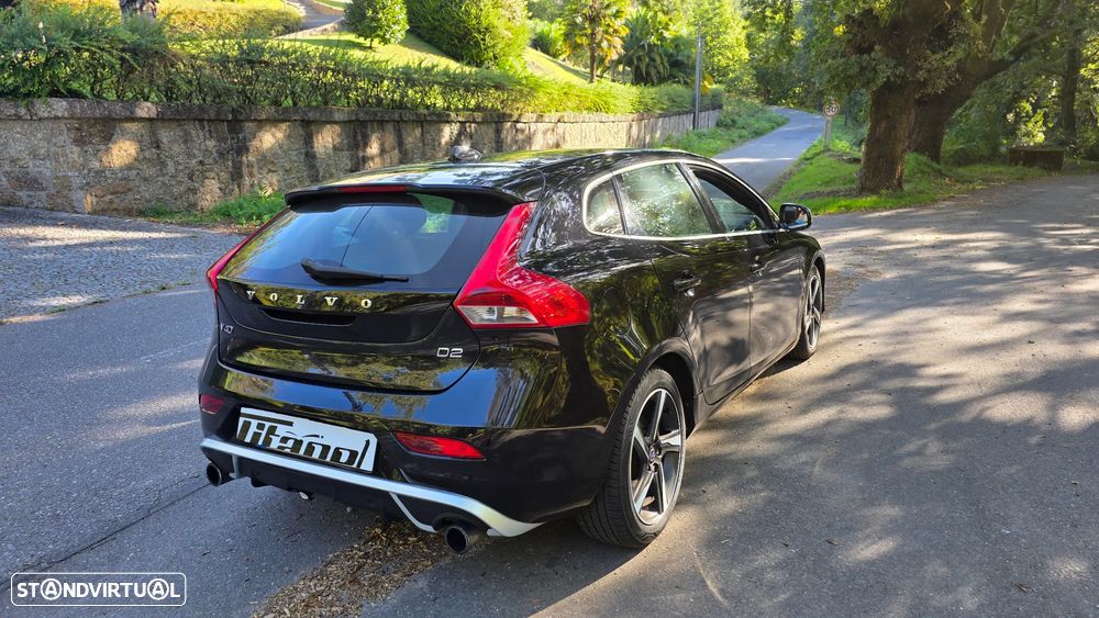 Volvo V40 D2 R Design - 23