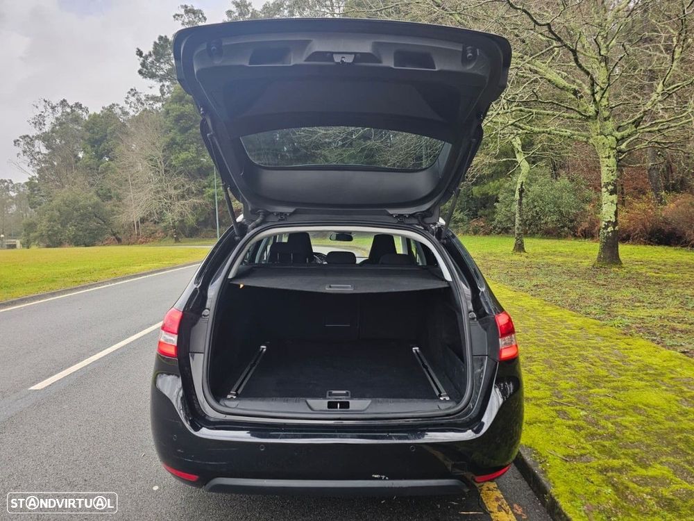 Peugeot 308 SW 1.6 BlueHDi Active J17 - 17