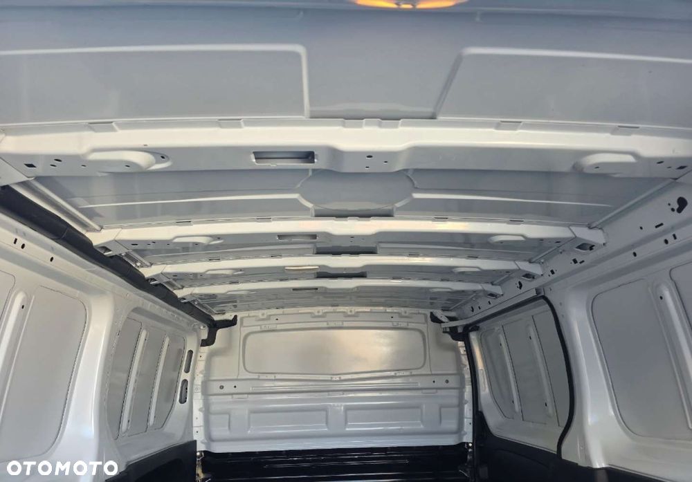 Renault Trafic - 28