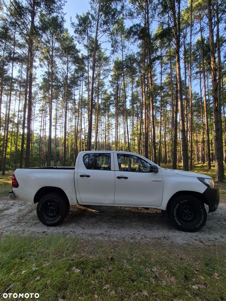 Toyota Hilux - 4