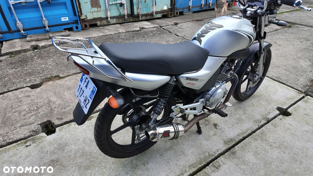 Yamaha YBR - 7