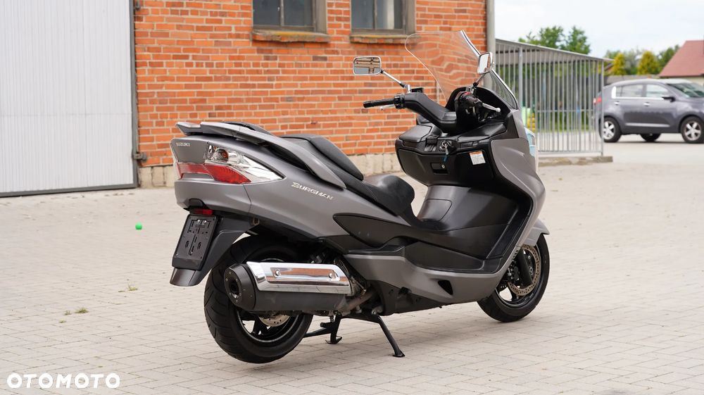Suzuki Burgman - 5