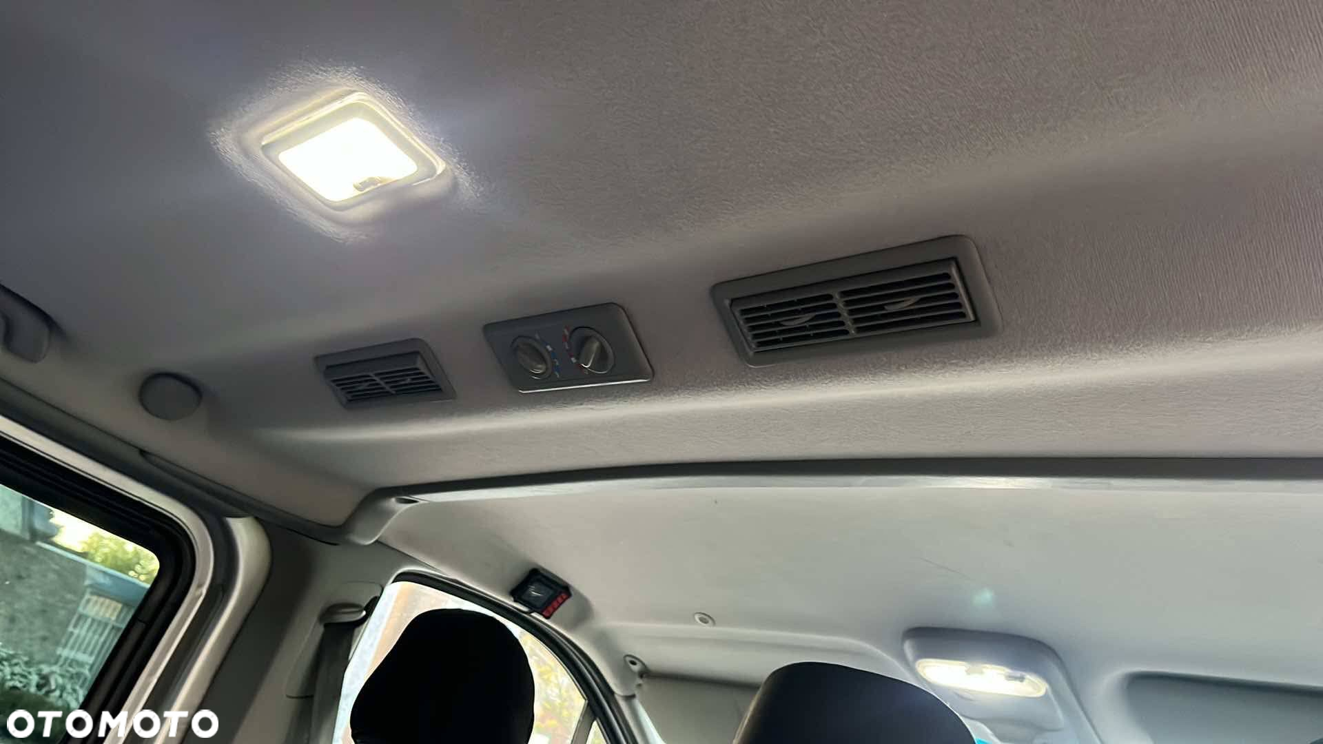 Renault Trafic - 8