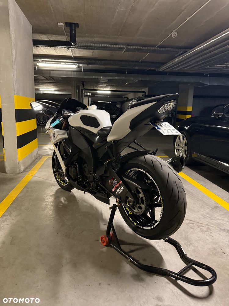 Kawasaki Ninja - 4
