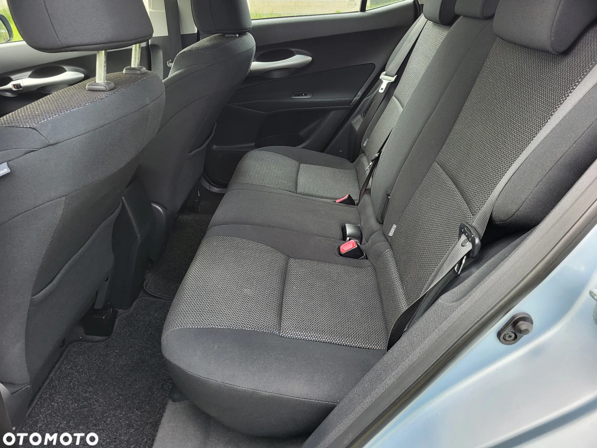Toyota Auris 1.8 HSD Prestige NAVI - 28