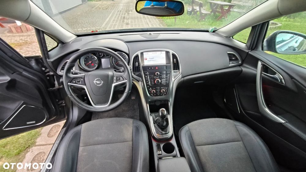 Opel Astra 1.4 Turbo Cosmo - 14