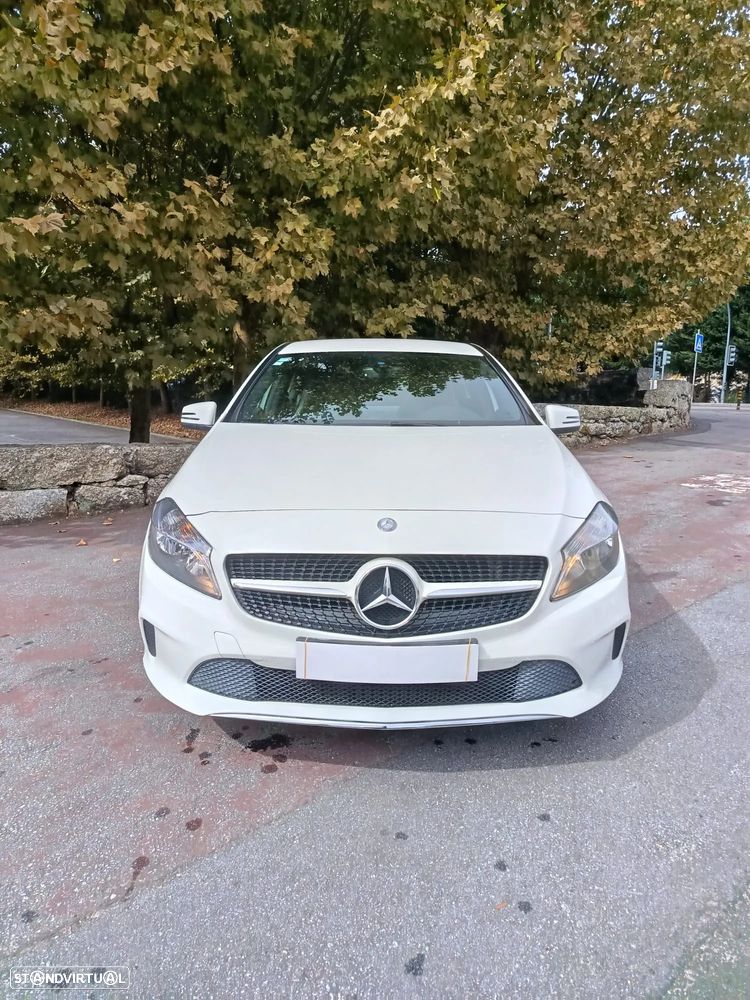 Mercedes-Benz A 180 CDI (BlueEFFICIENCY) Urban - 3
