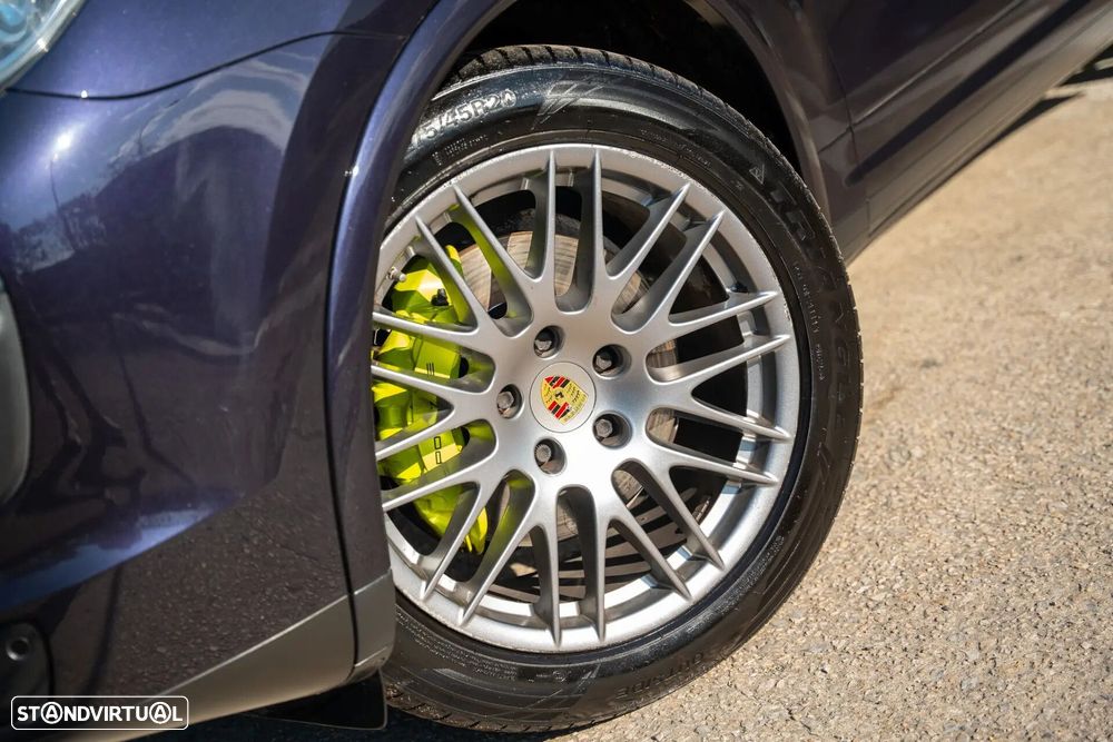 Porsche Cayenne S E-Hybrid - 4