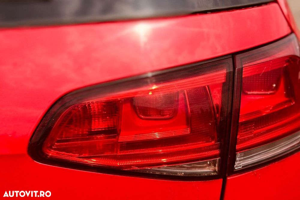 STOP DREAPTA PE HAION VW GOLF 7 - AN 2013 - 1