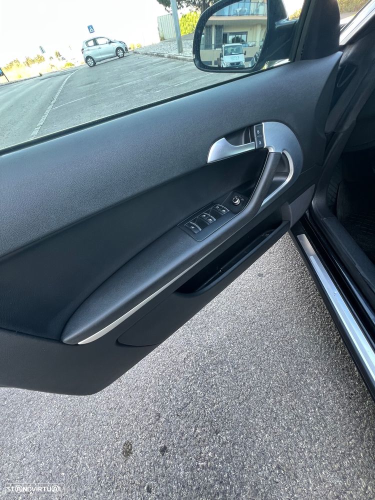 Audi A3 Cabrio 1.6 TDi S-line - 14