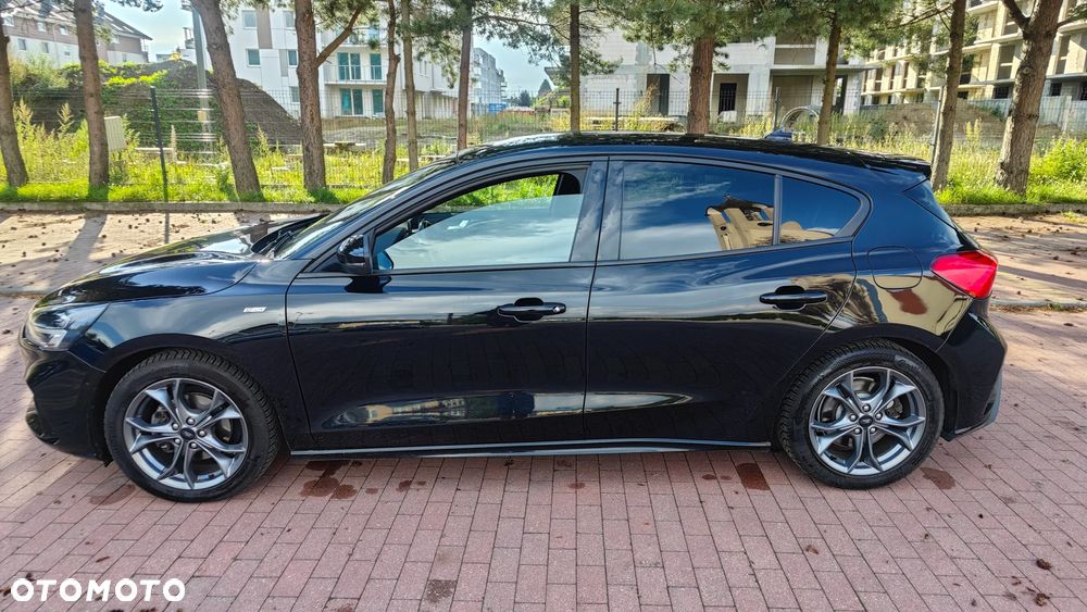Ford Focus 1.5 EcoBoost ST-Line - 1