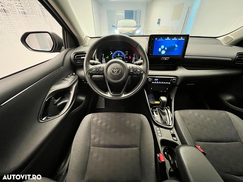 Toyota Yaris 1.5 VVT-i HSD Dynamic - 13