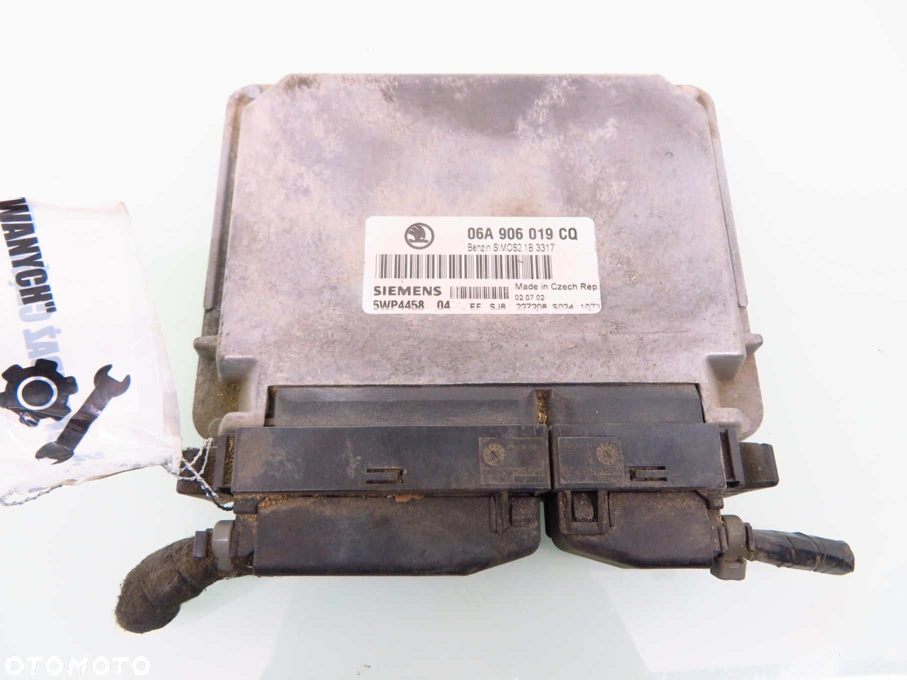 STEROWNIK SKODA OCTAVIA I 1.6 06A906019CQ 5WP445804 - 1