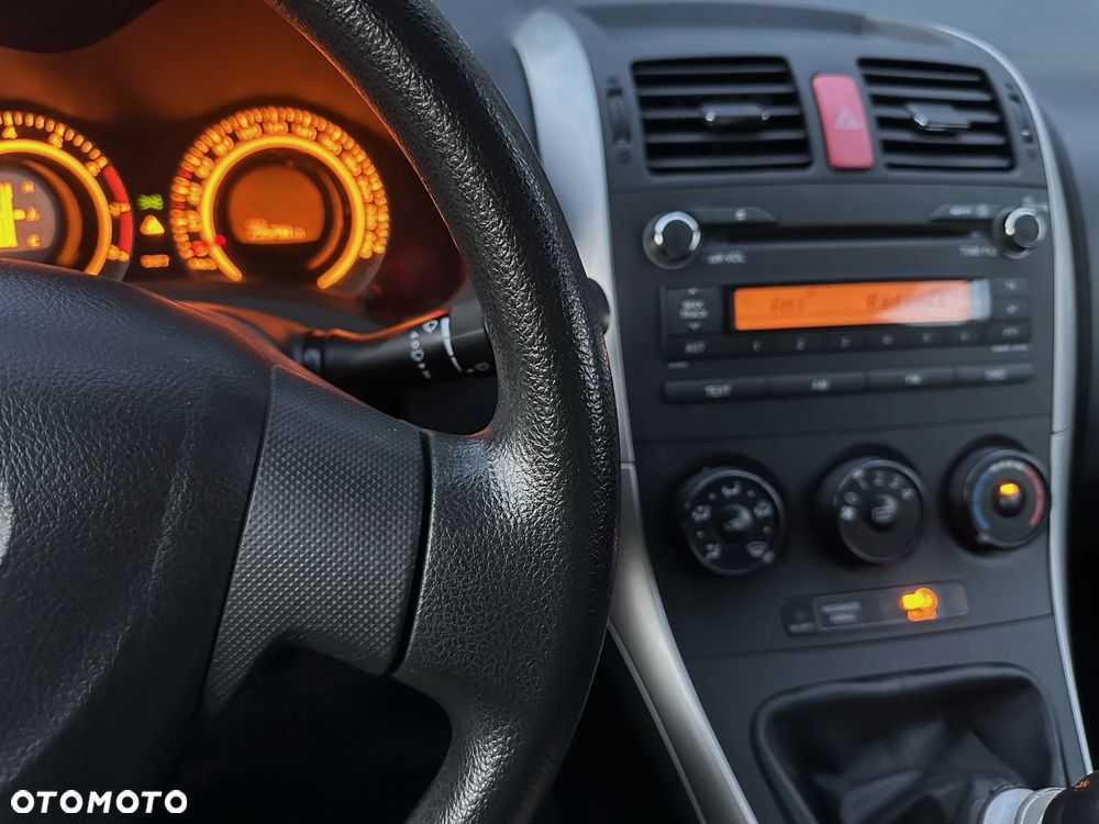 Toyota Auris 1.33 VVT-i Luna - 9