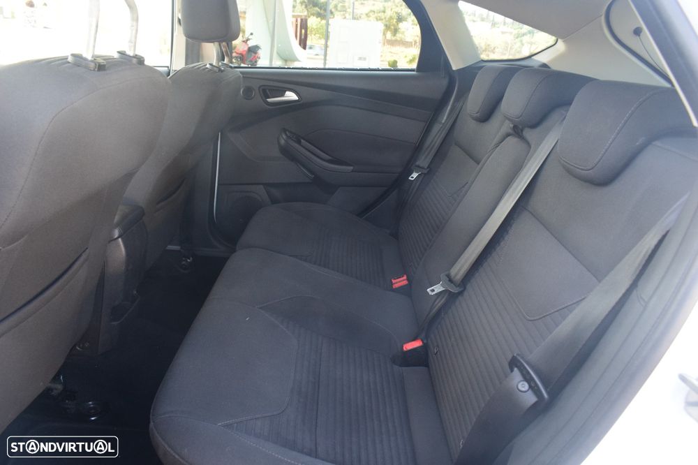 Ford Focus 1.5 TDCi Titanium - 8
