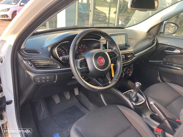 Fiat Tipo 1.3 M-Jet Easy - 11