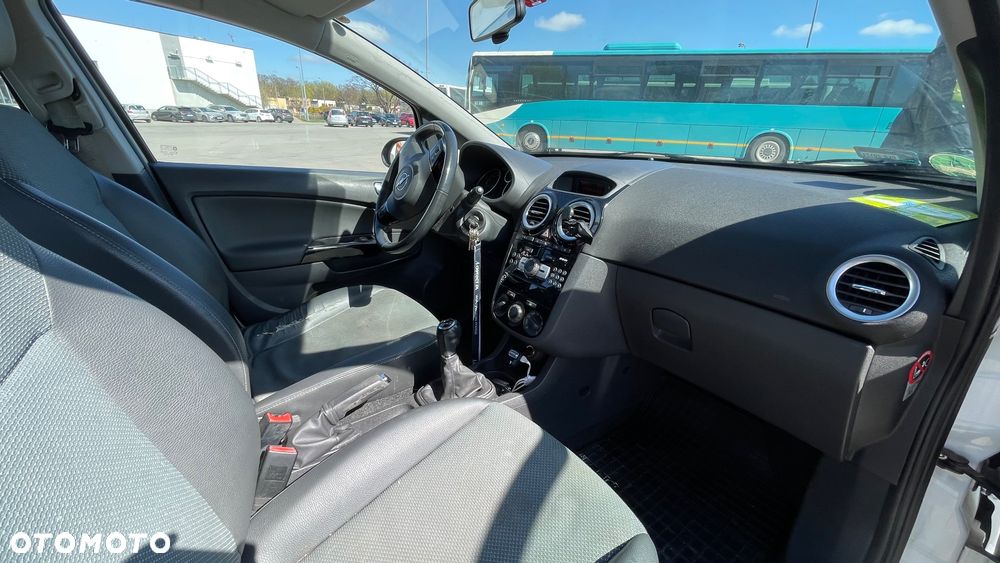 Opel Corsa - 6